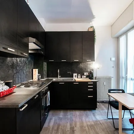 A Step From Apartment Como